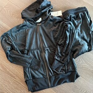 NWT! FELINA Black Velour Zip Hoodie & Jogger Set